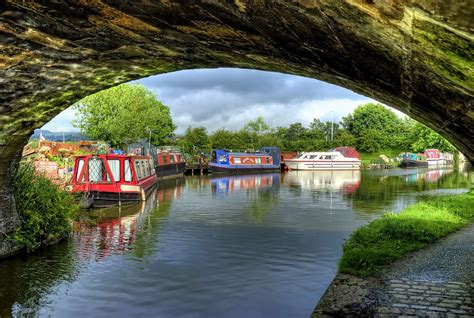 Lancaster Canal - Wikipedia | Cool places to visit, Canal, Lancaster