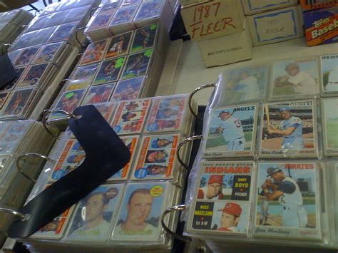 How To Collect Vintage Sports Cards - FAT DADDY'S SPORTS