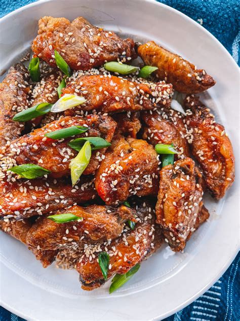 Crispy Honey Garlic Chicken Wings - Everything Delish