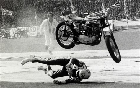 Evel Knievel's Last Jump: What Made Him Finally Quit? - HISTORY