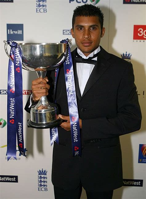 Adil Rashid with his Young-Player-of-the-Year award | ESPNcricinfo.com