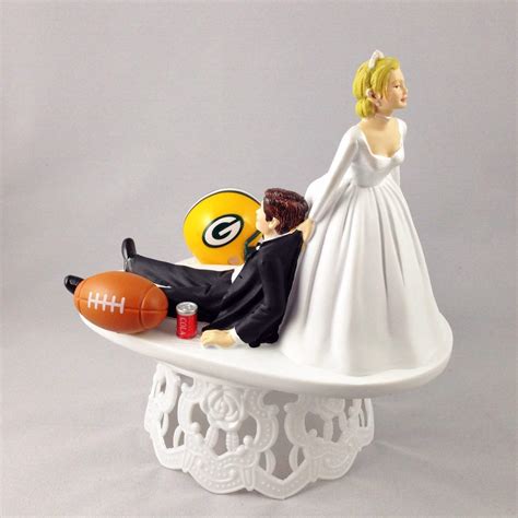 Funny Wedding Cake Toppers Ireland ~ 15 Funny Wedding Cake Toppers To Make Your Guests Laugh ...