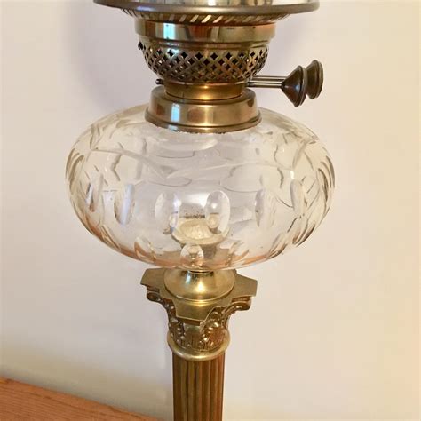 Victorian Brass & Glass Oil Lamp - Antique Lighting - Hemswell Antique ...