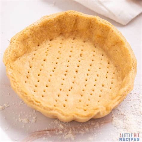 Mini Pie Crust | Little Bit Recipes