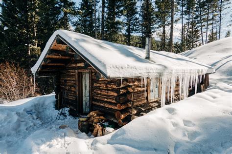 Skiing into Garnet Ghost Town in Montana :: A Mini Winter Adventure - Kristine Paulsen ...