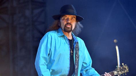 Lynyrd Skynyrd Guitarist Gary Rossington Dead at 71, Last Living Founding Member