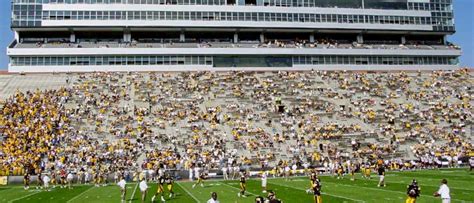 Iowa Hawkeyes Football Tickets | Vivid Seats