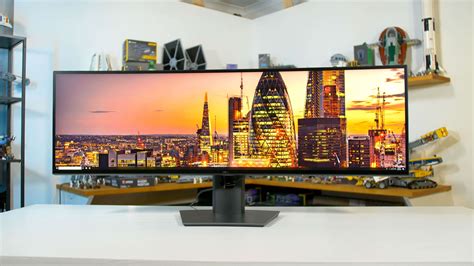 Dell UltraSharp U4919DW 49" Monitor Review Photo Gallery - TechSpot