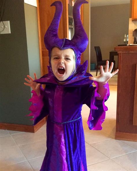 Awesome Maleficent Costume for Young Girls - Costume Yeti