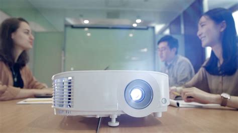 BenQ Meeting Room Projector | Easily use a projector for the first time - YouTube