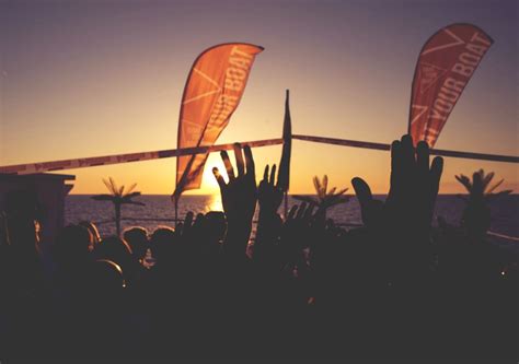 Ibiza: Sunset Party Cruise With DJ