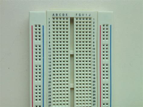 little-scale: Breadboard Basics 1: What Is A Breadboard? Structure and ...