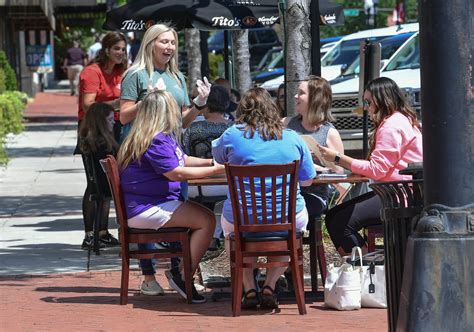 Anderson, Clemson restaurants offer outdoor dining, some remain closed