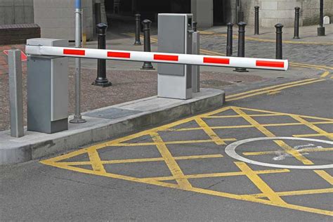 Automated Barriers Systems for Vehicle Entrances | ELEX GATES