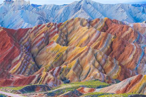 🔥 The Zhangye Danxia Rainbow Mountains look like they're straight out of a painting! 🔥 : r ...