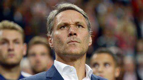 Van Basten to leave Netherlands' backroom staff for FIFA role | FourFourTwo