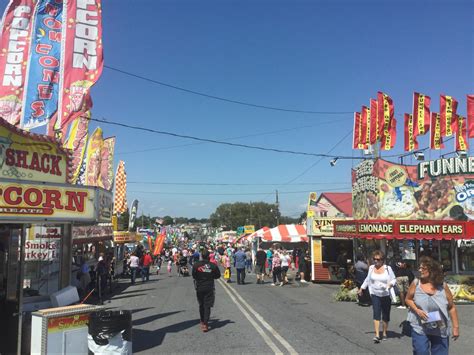 The Fair to Remember: out-of-the-box performances at the Allentown Fair ...