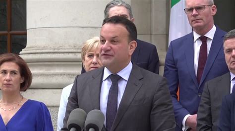 Irish PM Leo Varadkar announces exit in emotional speech – Channel 4 News