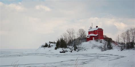 Marquette, MI lighthouse | Marquette, MI lighthouse on Lake … | Flickr