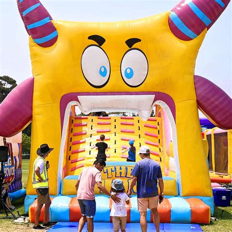 The Giant @ Big Bounce Australia | Can You Slay The Giant?