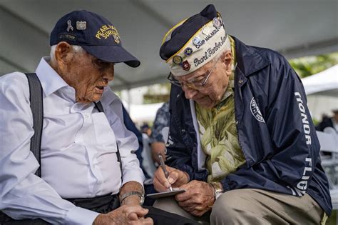 Pearl Harbor survivors return to honor those who died in attack