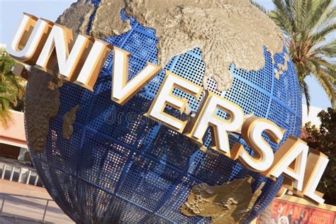 Universal Globe In Universal Orlando Editorial Stock Image - Image of ...