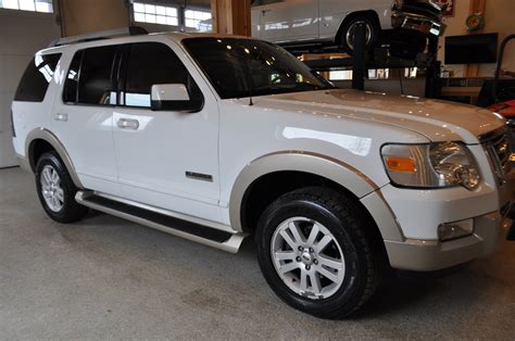 2006 Ford Explorer Eddie Bauer - Biscayne Auto Sales | Pre-owned Dealership | Ontario, NY