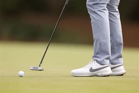 Rory McIlroy has a new putter. That's not the only putting change he's ...