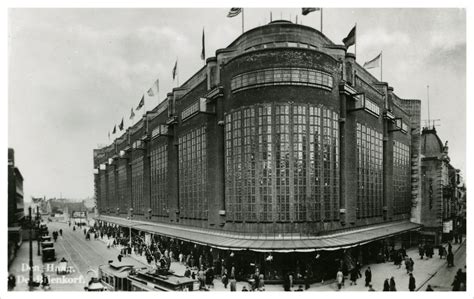 De Bijenkorf (The Hague) | Architectuul