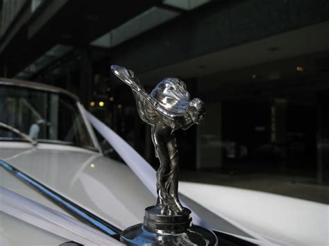 File:Rolls Royce Car Logo.jpg - Wikimedia Commons