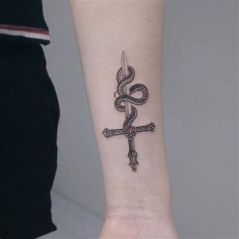 🖤🐍🗡️️🖤 snake and sword tattoo by @zipinblack snake tattoo Best Snake Tattoos Designs Ideas ...