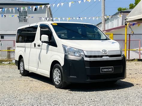 Hiace Commuter 2022