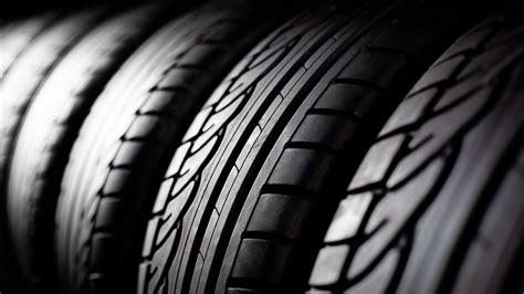 Rubber Tyre Wallpaper 44498 - Baltana