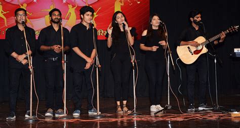 DAVV has a colourful youth fest finale | Events Movie News - Times of India