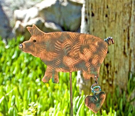 Pig / Sculpture / Ornament / Metal Yard Art / Copper / Pig Art | Etsy | Metal yard art, Pig ...