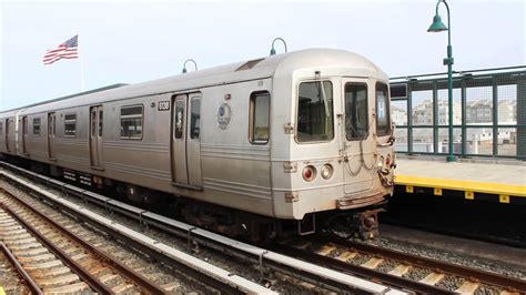 MTA NYC Subway : R46 (H) Trains at Beach 67th Street - YouTube