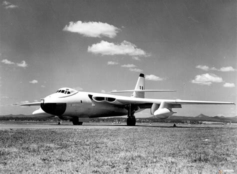 Jet Bomber Pilot RAF Vickers Valiant BAC Canberra Binbrook Scampton ...