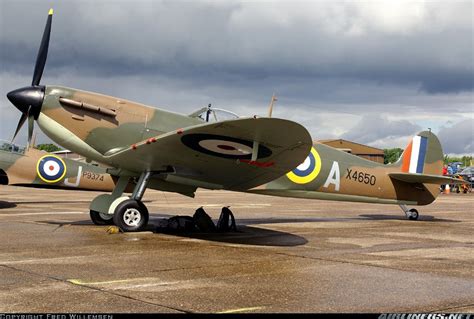 Supermarine 300 Spitfire Mk1 aircraft picture Supermarine Spitfire, Battle Of Britain, Aircraft ...