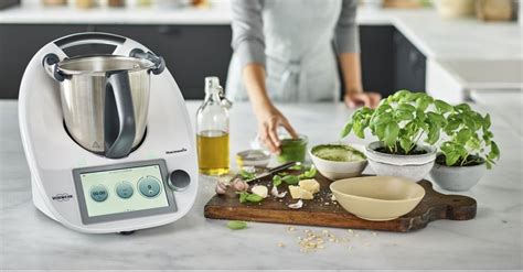 Kitchen Robot that You Can Use from Your Mobile: Models and Options ...