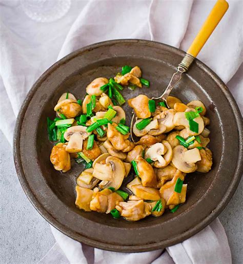 Chicken And Mushroom Stir Fry - Cooking With Lei