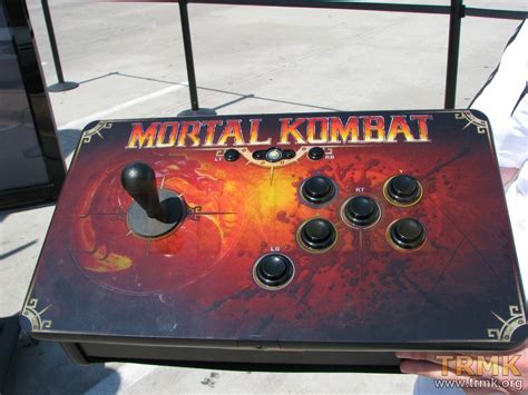 Hands On: Mortal Kombat (2011) Tournament Edition Arcade Stick