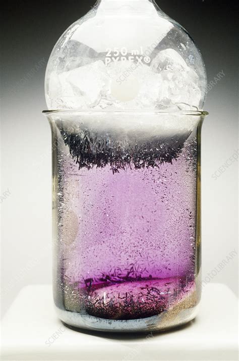 Iodine Sublimation - Stock Image - C002/7974 - Science Photo Library