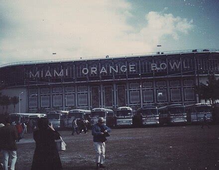 Miami Orange Bowl - Wikipedia