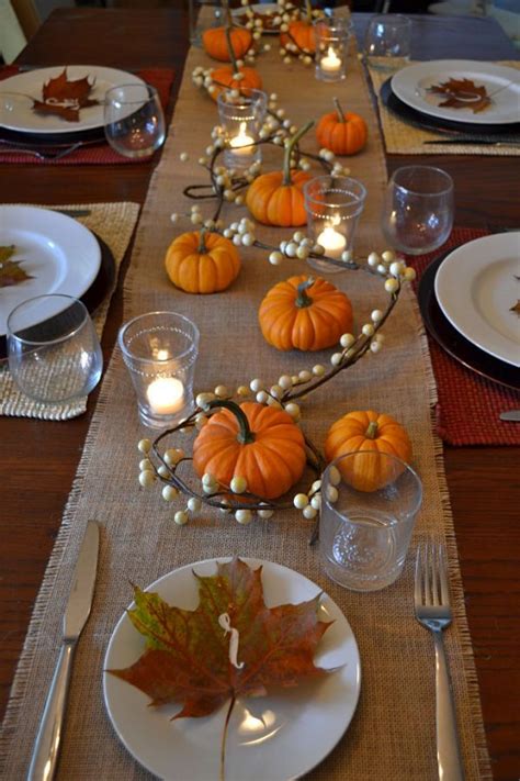 Charming Thanksgiving Table Setting Ideas That Everyone Will Love Modern Thanksgiving Party ...