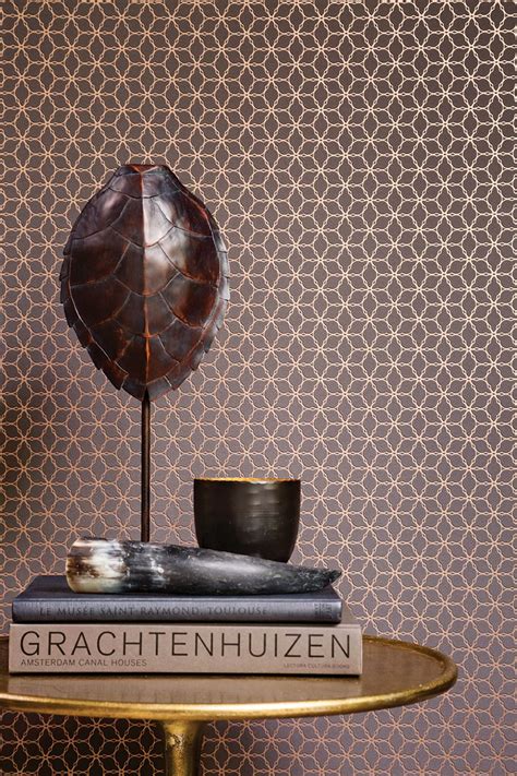 Absolutely love this copper geometric wallpaper design from Galerie's Boutique Collection. So ...