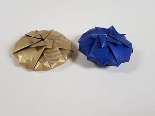 Beynon boxes 5 | From hexagons of kraft paper. Derivative bo… | Flickr