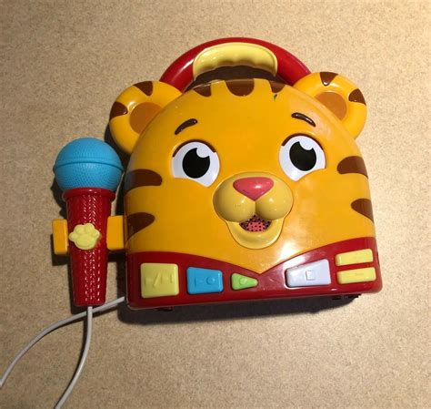 Daniel Tiger's Neighborhood Sing Along Machine w/ Microphone and Doll ...