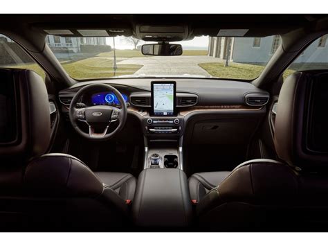 2023 Ford Explorer Hybrid: 13 Interior Photos | U.S. News