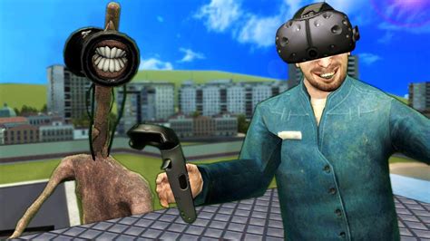 WE RAN FROM SIREN HEAD IN GMOD VR! - Garry's Mod Multiplayer Virtual Reality - Mindovermetal English