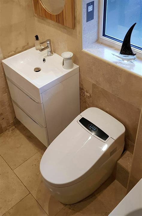 Inteligent smart bidet toilet
